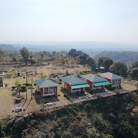 Dhauladhar View Village Resort ดารัมซาลา ภายนอก รูปภาพ