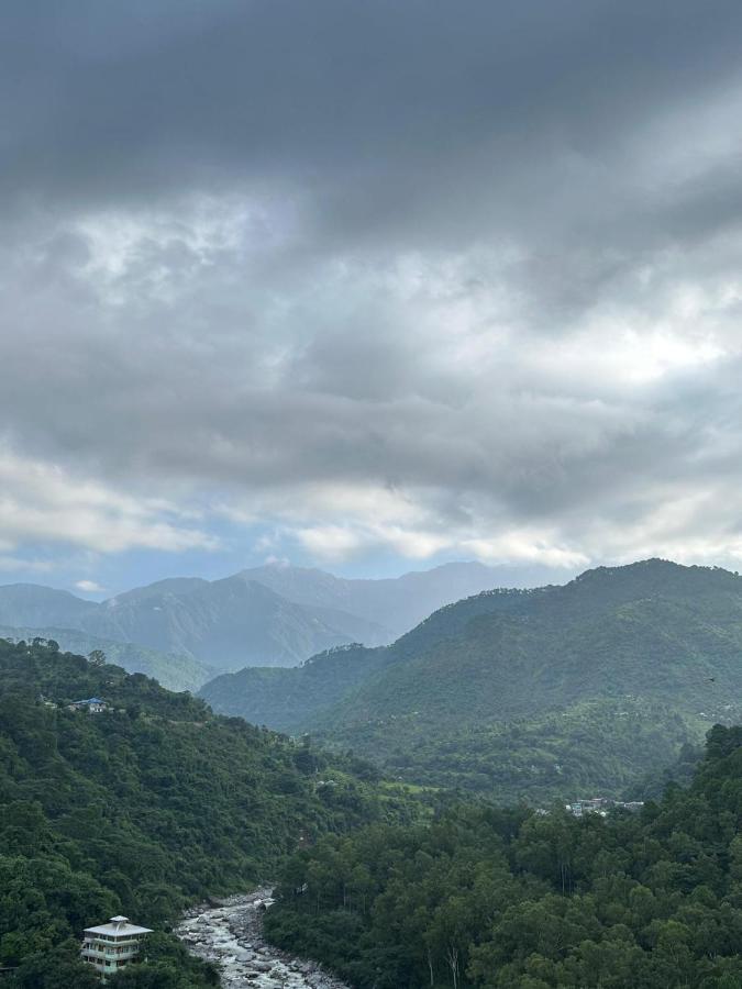 Dhauladhar View Village Resort ดารัมซาลา ภายนอก รูปภาพ