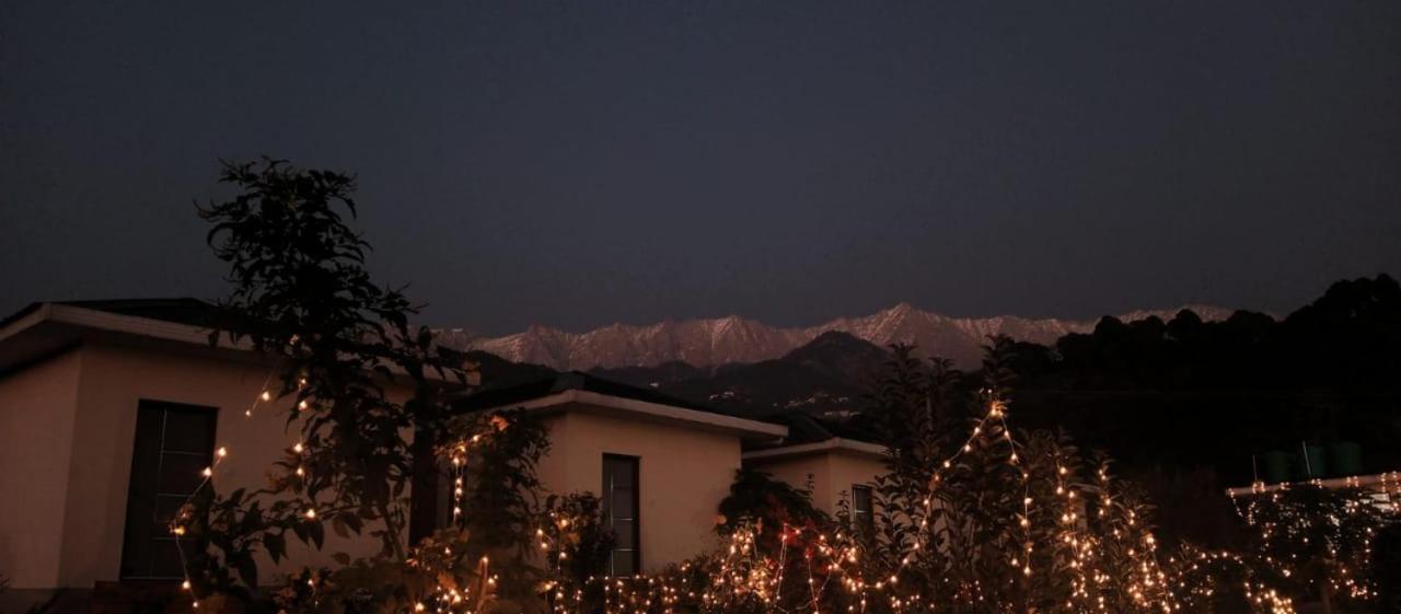 Dhauladhar View Village Resort ดารัมซาลา ภายนอก รูปภาพ