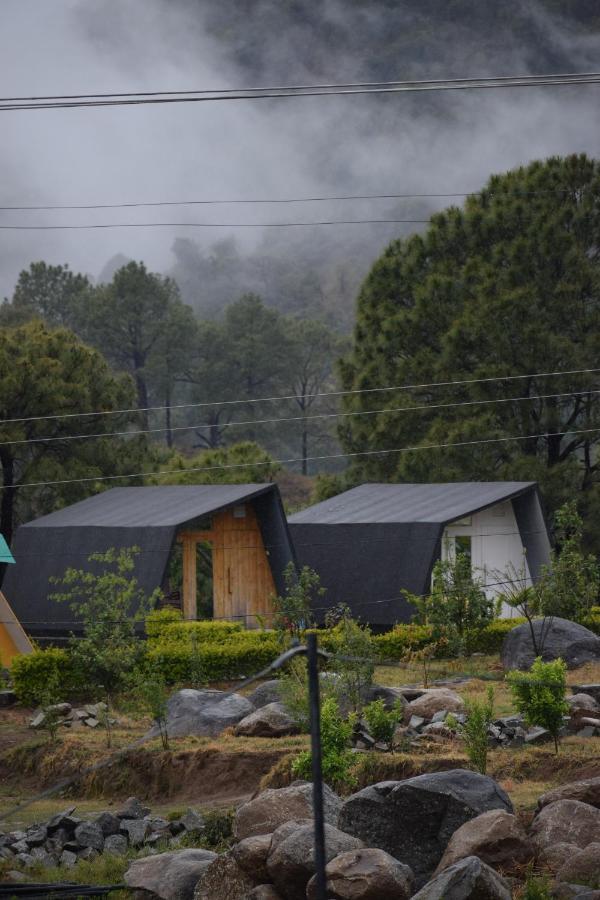 Dhauladhar View Village Resort ดารัมซาลา ภายนอก รูปภาพ