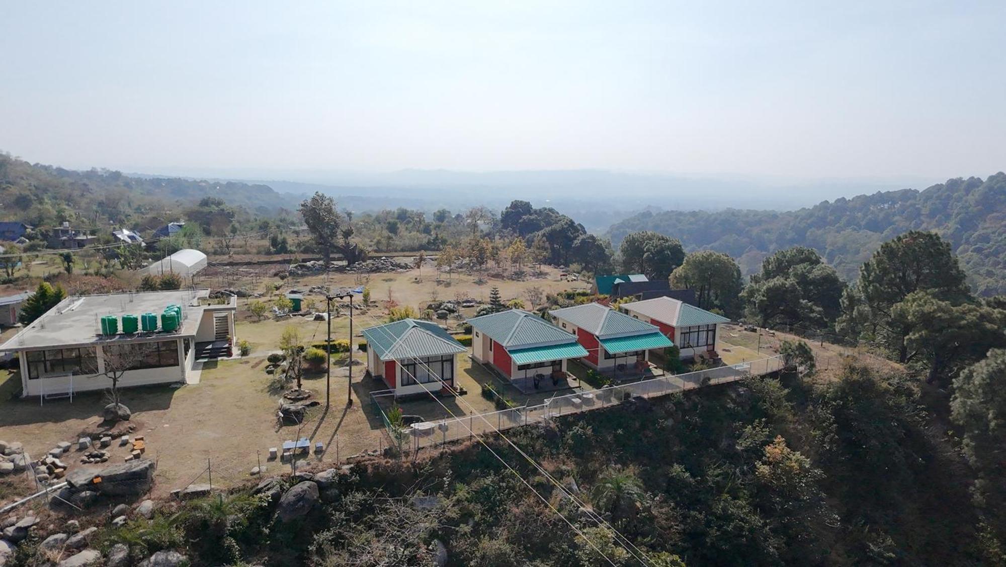 Dhauladhar View Village Resort ดารัมซาลา ภายนอก รูปภาพ